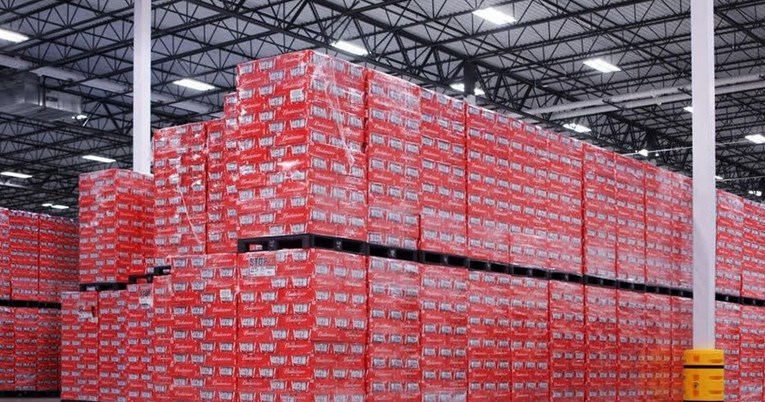 Ojoj, to bo naredil Budweiser zaradi prepovedi točenja piva na svetovnem prvenstvu v Katarju