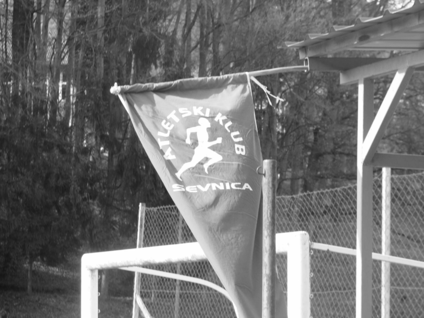 Atletika žaluje: umrl je trener Rafko Povhe