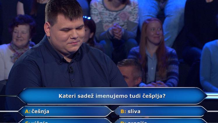 Mariborčana zdelalo že prvo vprašanje! Bobovnik ga je spraševal o češplji, za glavo se je držal še njegov oče
