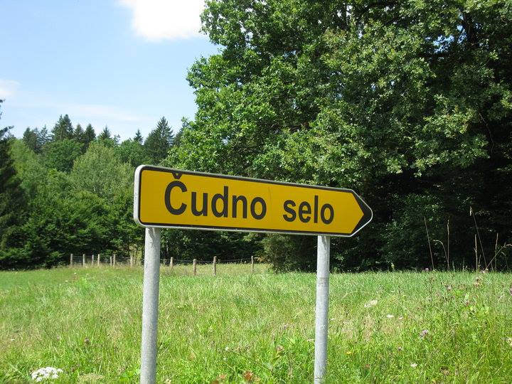 čudno selo