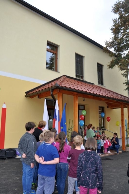 FOTO: Dan odprtih vrat prenovljene šole na Studencu