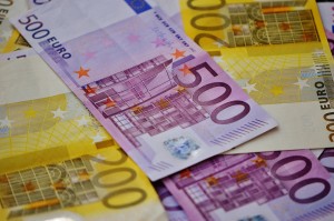 Kaj in komu prinaša 8. protikoronski paket?