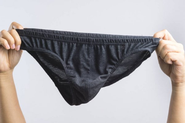Izjavil, da moški nosijo isto spodnje perilo 3 do 10 dni, mnogi so zgroženi