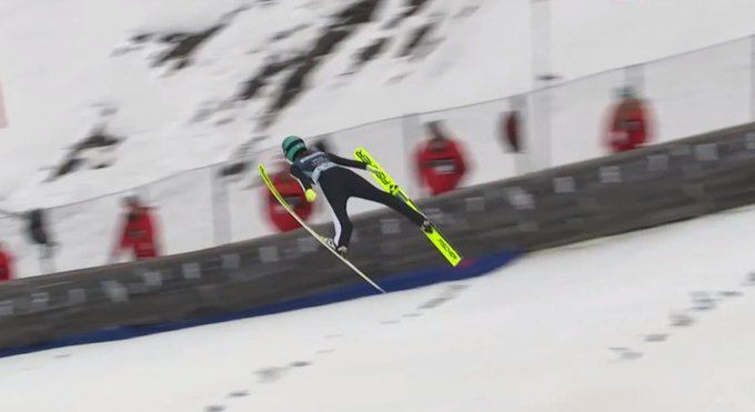 Ema Klinec letela do novega svetovnega rekorda!