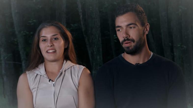 Poglejte te prizore s Kmetije! Tjašo obiskal fant, ona pa prej govorila o Ginovem lulčku