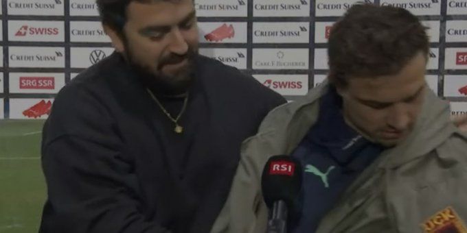 FOTO: Sporna jakna zanetila spor, Srbi terjajo reakcije Uefe