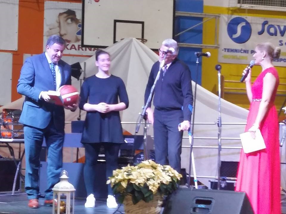 VIDEO: Modrijani "zažigali" v Sevnici, prišel tudi Vilfan