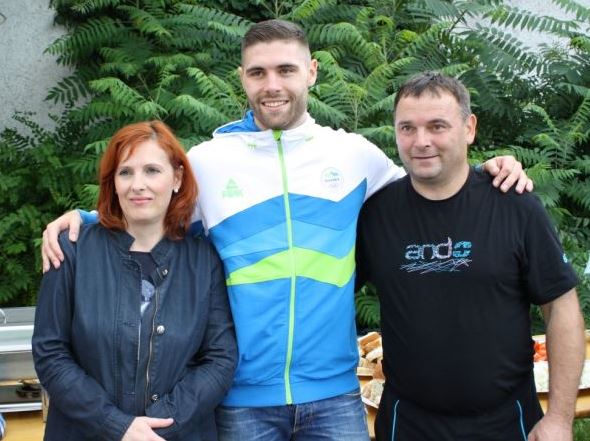 Čudežni deček Blaž Janc se seli k evropskim prvakom
