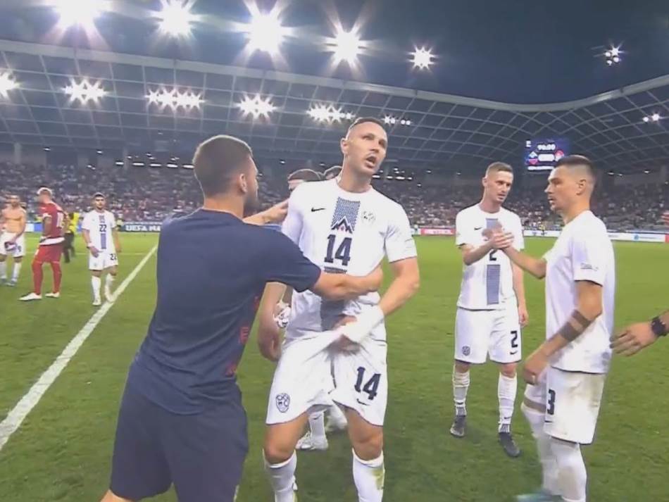 VIDEO: Srbski mediji poročajo o 'odvratni' potezi našega nogometaša! Očitno so vse skupaj narobe razumeli ...