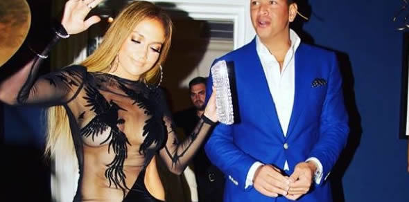 J.LO. za rojstni dan migala s svojo slavno ritko