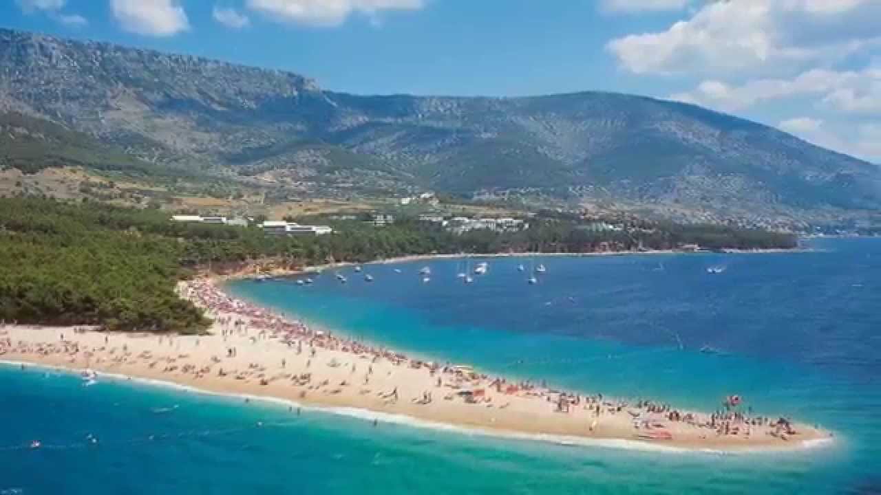 VIDEO: Pred restavracijo postavljena plošča z napisom: Ne za povratnike s Hrvaške