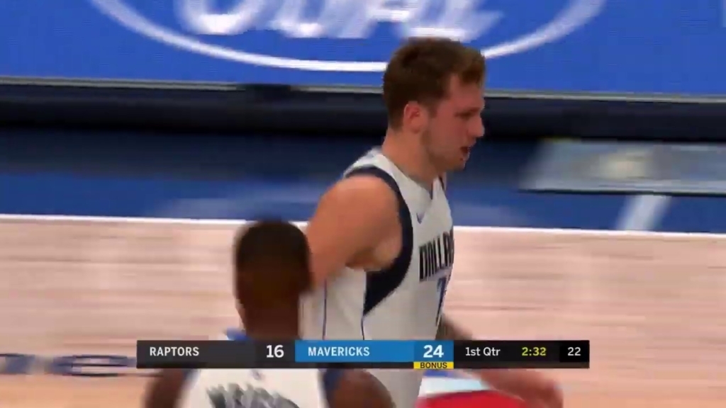 VIDEO: Rekordni Dončić spravil na kolena prvake NBA, a poglejte, kaj so mu počeli