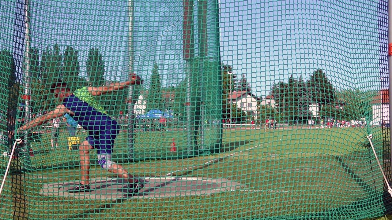 Šok za najboljšega slovenskega atleta mesec dni pred OI! Ostal brez trenerja, razlog njegovo dekle