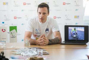Usoden hlod na smučišču ga je naučil živeti - čeprav invalid, danes premetava po 110 kg v fitnesu