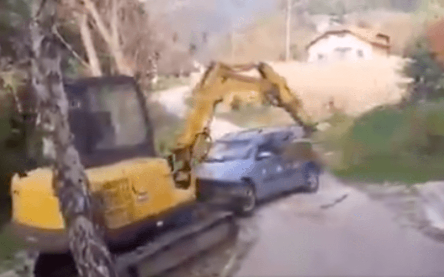 VIDEO: Tako izgleda sosedski spor na Štajerskem: Še enkrat ga daj