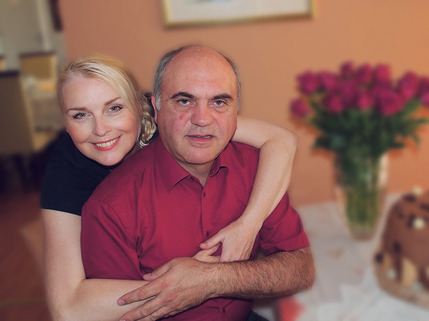 Res le kopija? To je srčna izbranka moža pokojne Simone Weiss