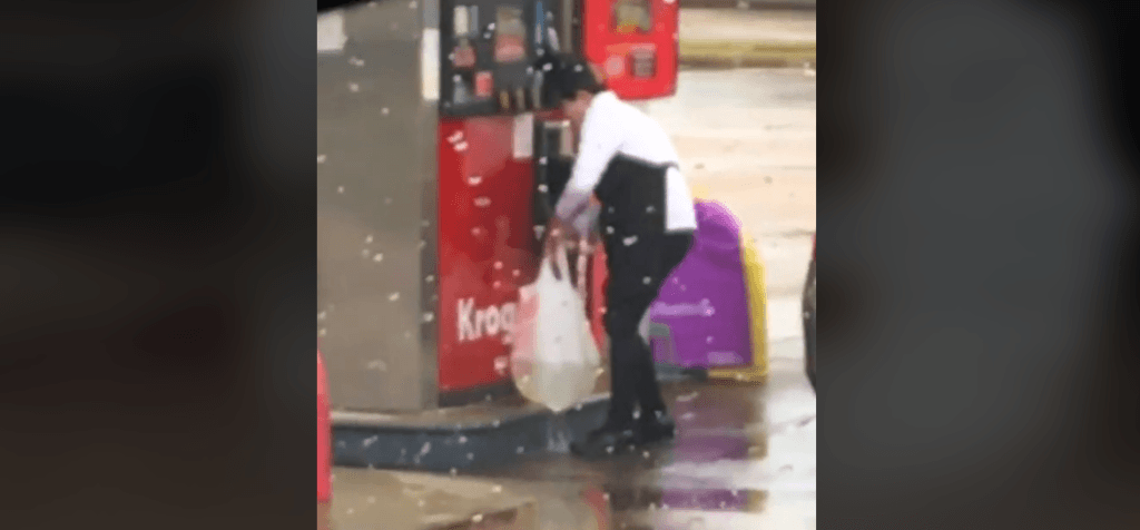 Prizor na bencinski črpalki, kakršnega še niste videli!