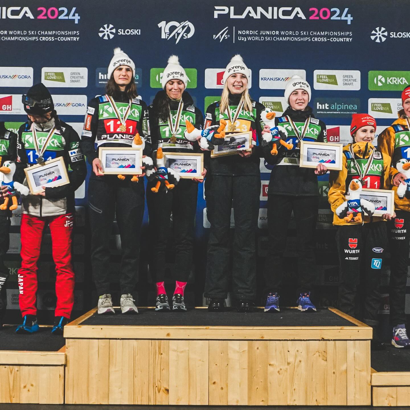 Slovenke svetovne prvakinje v Planici, to so junakinje