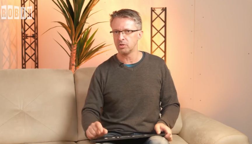 Znani slovenski TV voditelj priznal: leto in pol na psihiatriji zaradi alkohola!