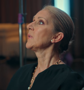 Celine Dion v solzah pred kamerami: Oboževalci zlomljeni zaradi bolečih prizorov