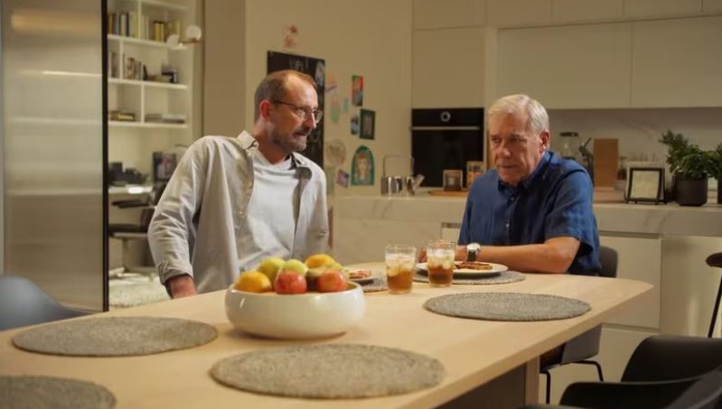 A sploh veste, kako sta v zasebnem življenju povezana David in Edvard iz serije Skrito v raju?