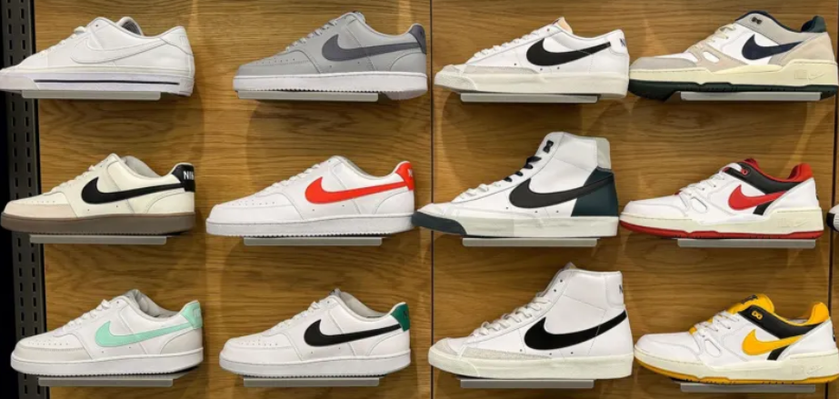 Nike napoveduje 10-odstotni padec četrtletnih prihodkov zaradi naraščajoče konkurence