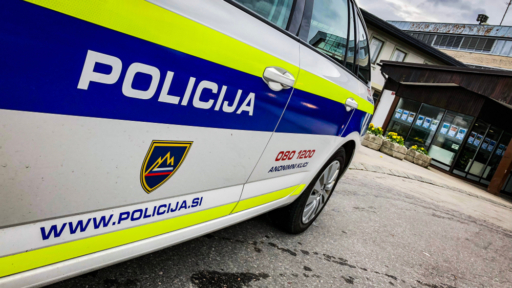 policija