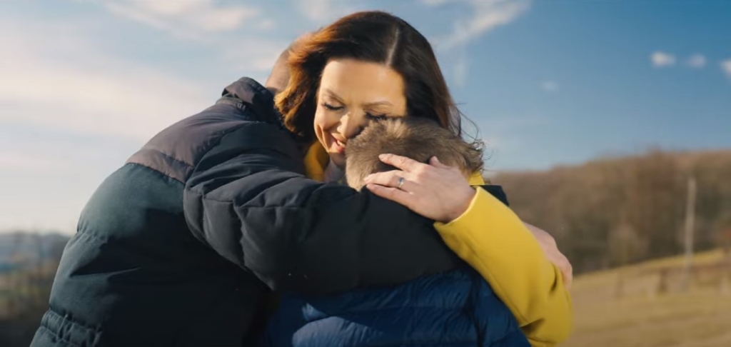 Nataliji Verboten sta se v novem videospotu pridružila tudi sinova, mi smo navdušeni!