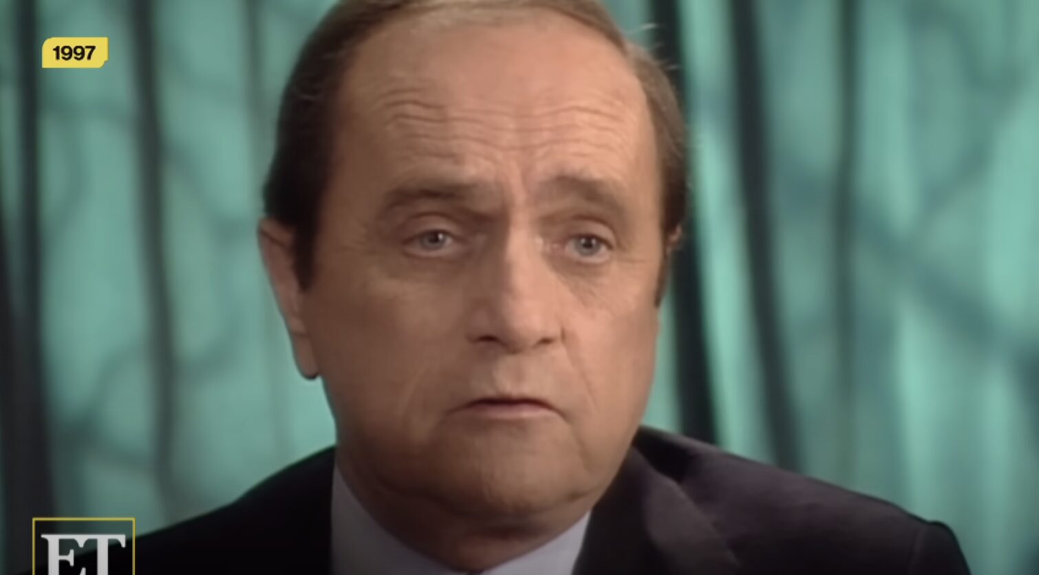 Umrl je Bob Newhart, komična legenda in mojster sarkastičnega humorja