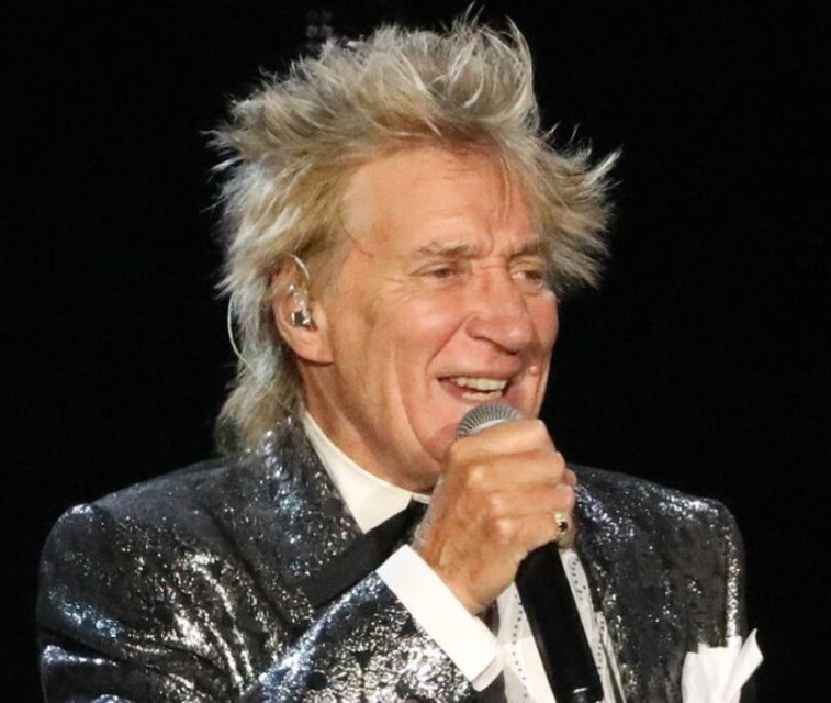 Rod Stewart zaradi okužbe s COVID-19 odpovedal še dva koncerta