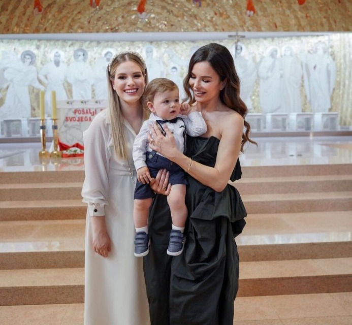 Severina zadržana na srbsko-hrvaški meji!