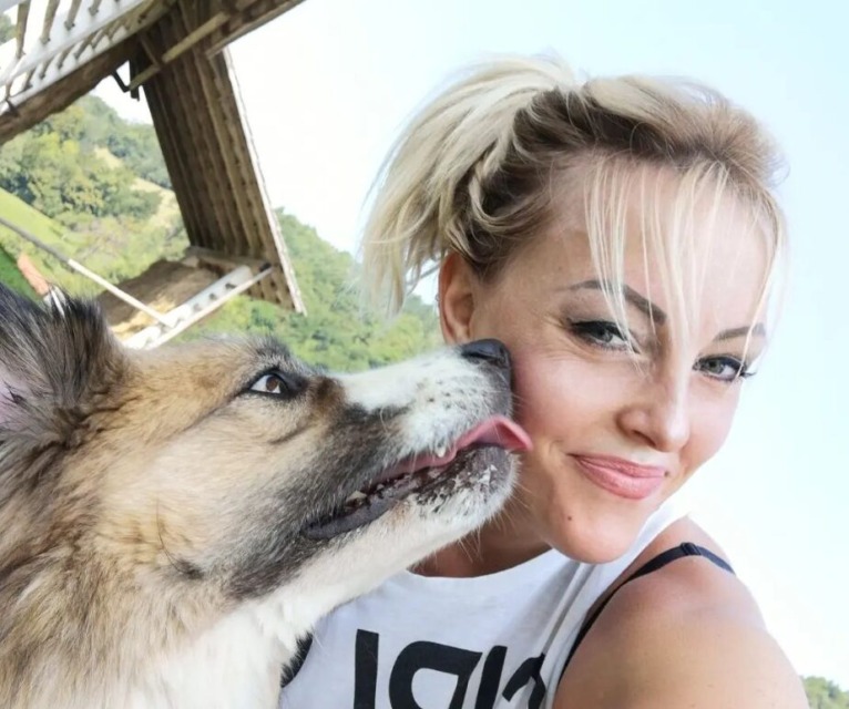 Tjaša Platovšek in njen kuža Ruj skupaj premagujeta bolečine