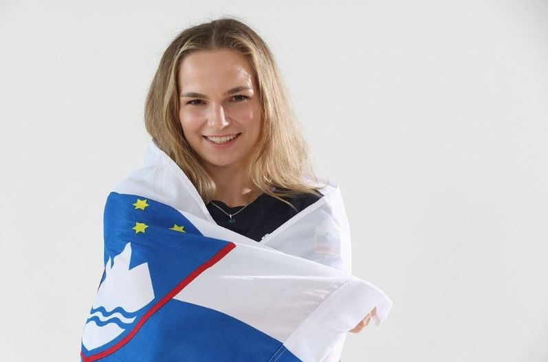 Slovenska športnica, ki je po izpadu v Parizu zapustila vsa družbena omrežja, prekinila molk