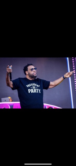 Hip hop legenda Fatman Scoop umrl med nastopom – svet v šoku!