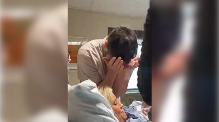 Oče se je uštel: njegova reakcija pove vse (VIDEO)