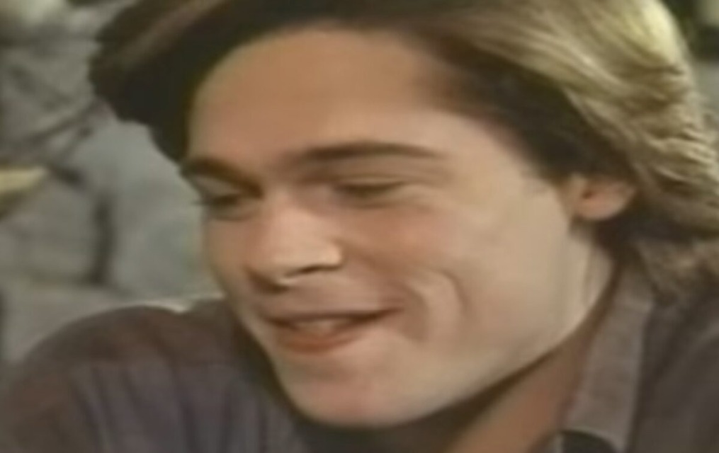 Brad Pitt preklinjal v hrvaščini?! Poglejte, kako je začel kariero v Jugoslaviji!