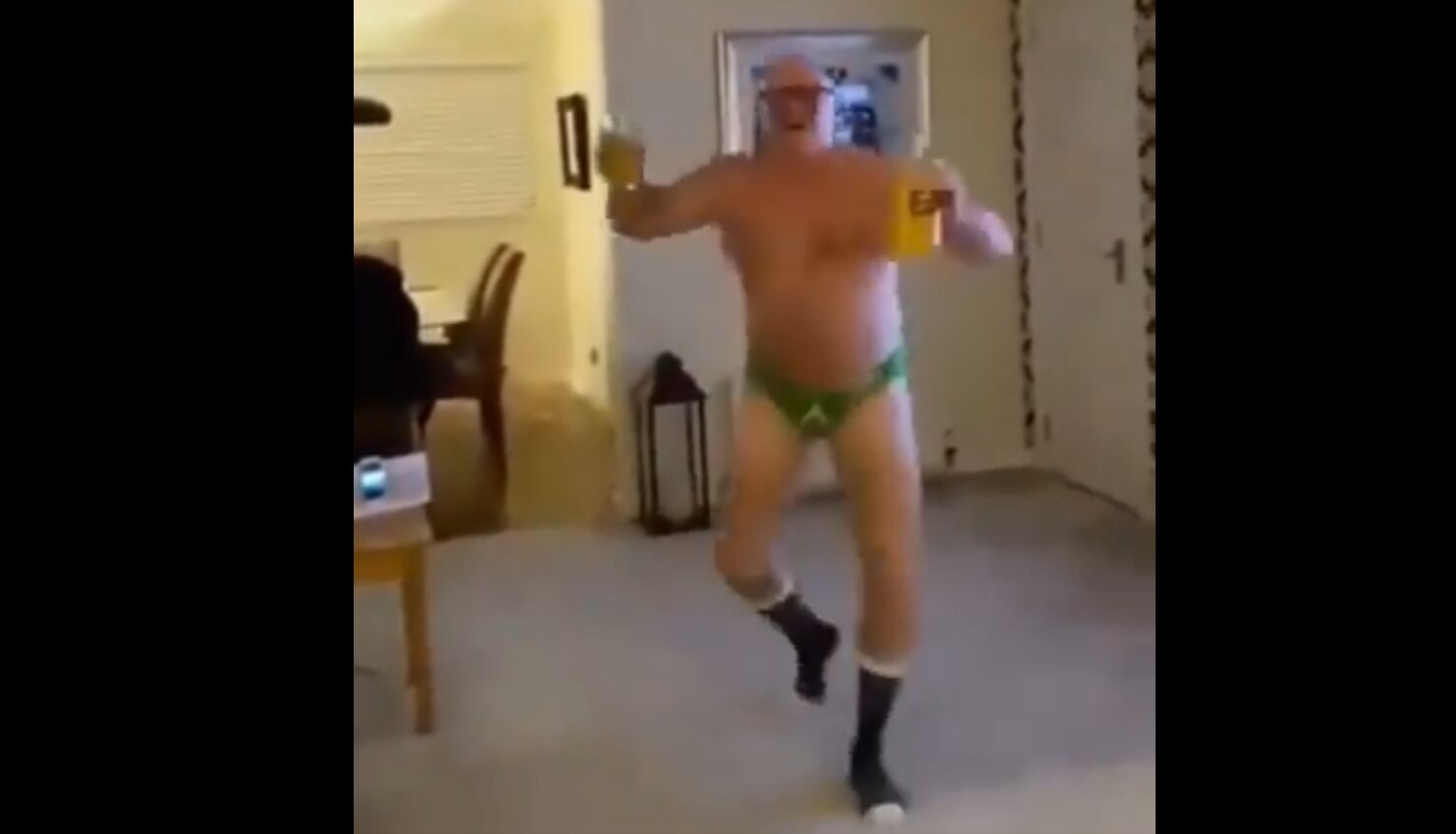 Gorivo se draža, volivci Goloba pa plešejo (VIDEO)