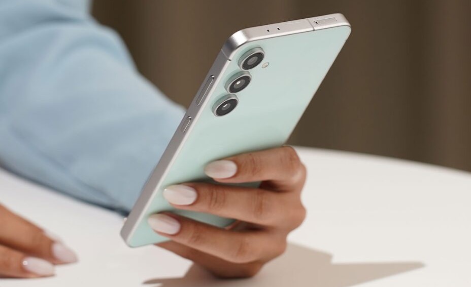 Samsung Galaxy S24 FE: Odlična alternativa ali nepotrebna izbira?