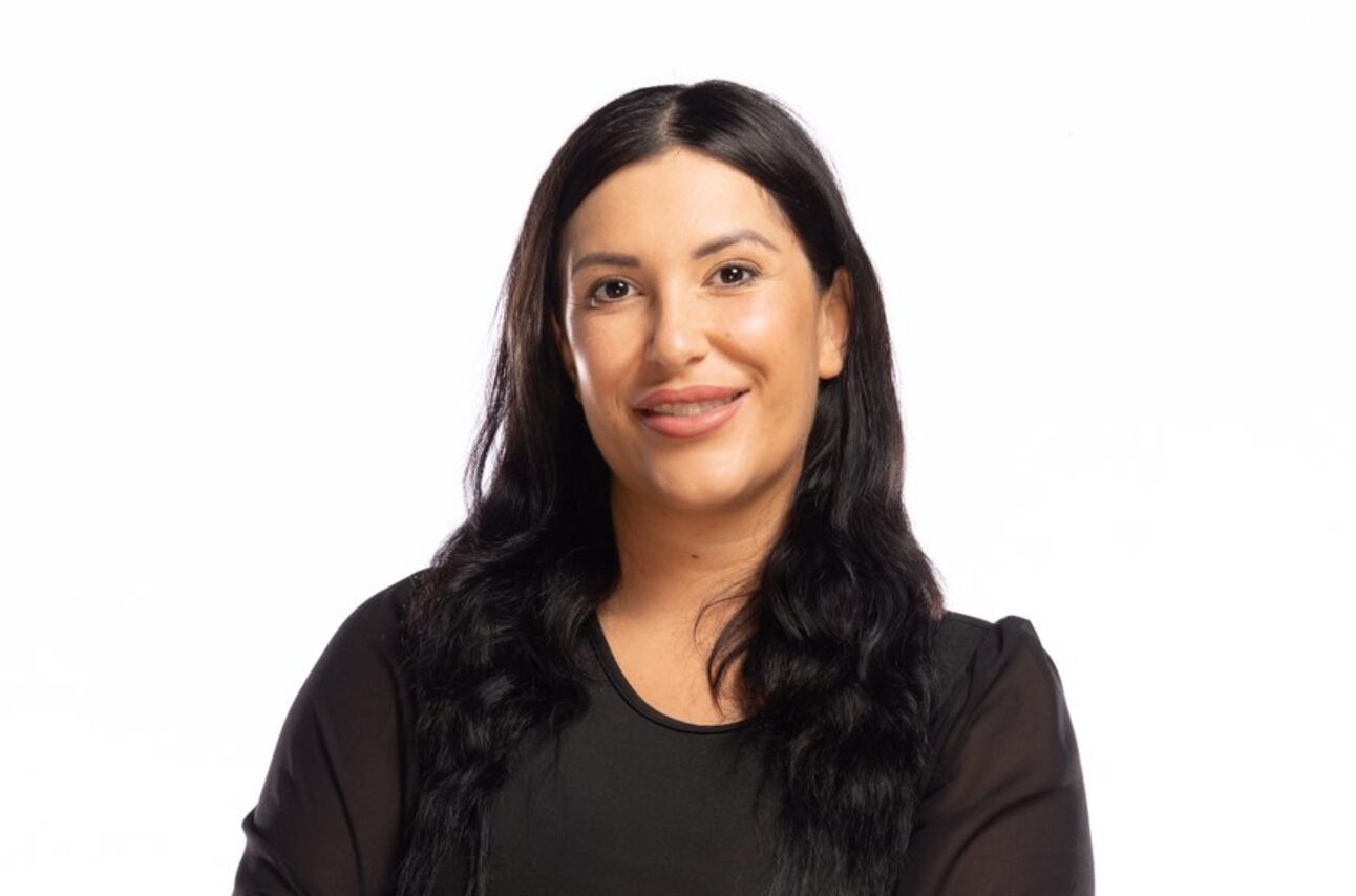 Anja Malešič razkrila: Kdo je njen zvesti spremljevalec izven Kmetije? (FOTO)