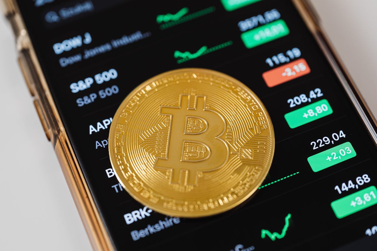 Foto: Bitcoin Vir: Freepik