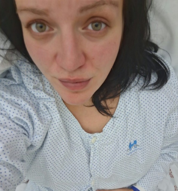 Jasmina pretresljivo o svoji tragediji: "Hčeri v mojem trebuhu kaže dobro, jaz bom pa že ..."