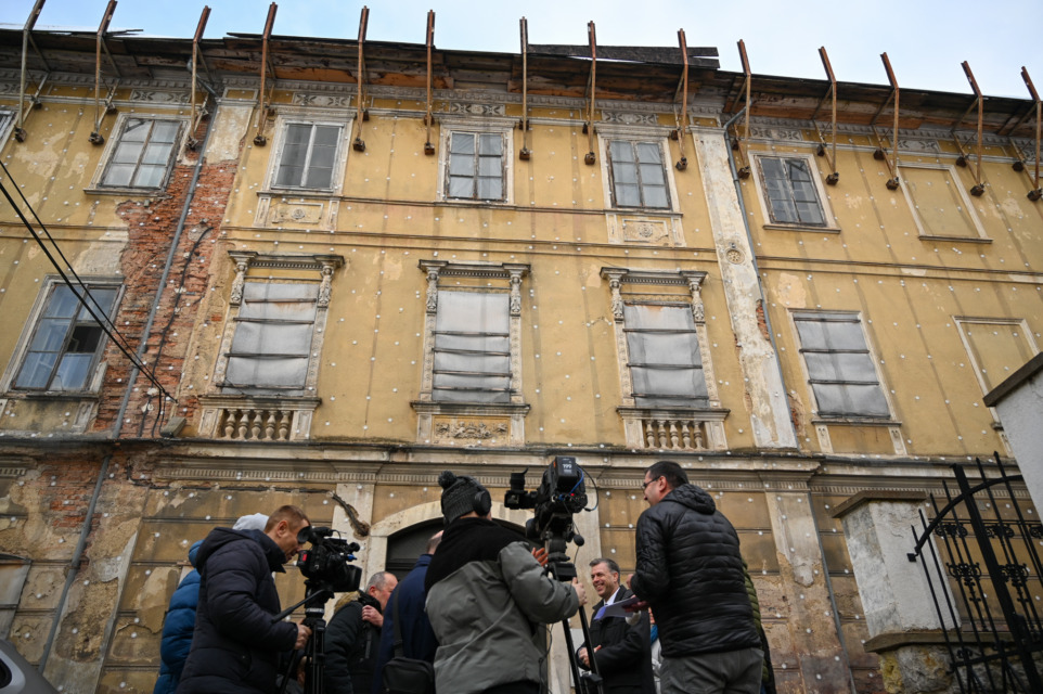 Podpisana pogodba za prenovo najstarejšega slovenskega narodnega doma
