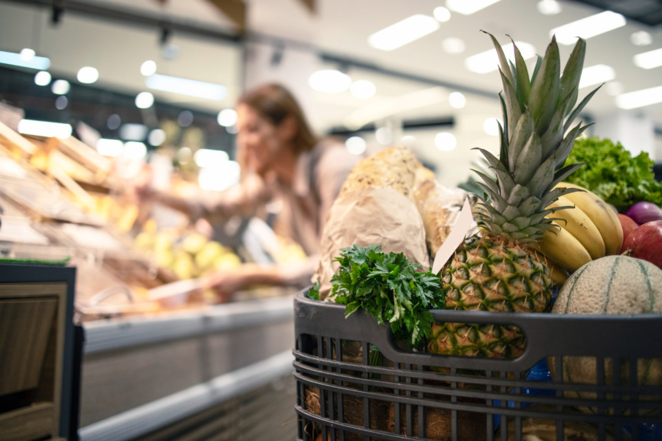 Konzum znižal cene 250 izdelkov: Ali bodo sledili tudi drugi?