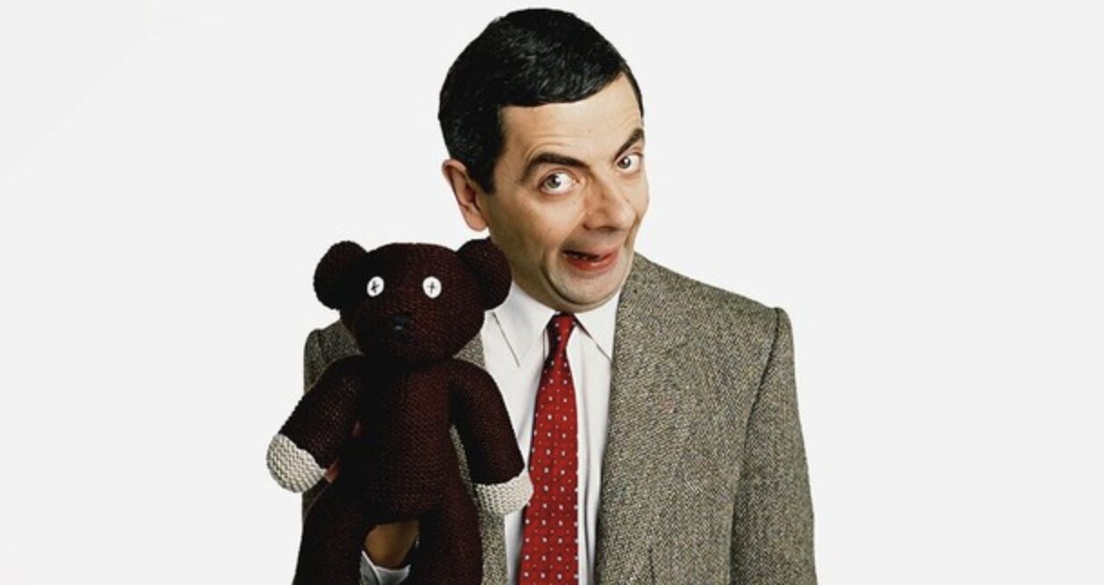 Rowan Atkinson pri 70-ih: Ali bo še kdaj oblekel plašč Gospoda Beana?