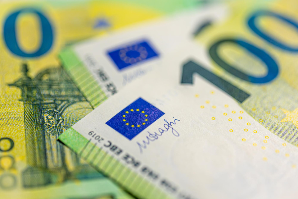 Slovenija se je zadolžila za milijardo evrov kaj to pomeni za davkoplačevalce - NaDlani.si
