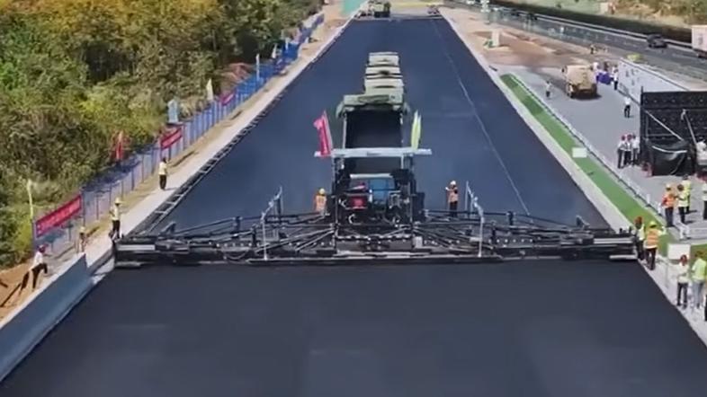 Kitajci šokirali svet: Avtocesto obnovili brez enega samega delavca!