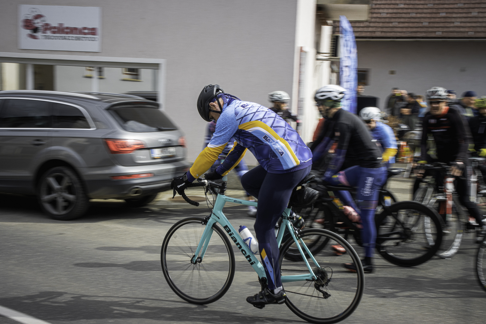 Vsak prevožen kilometer šteje: Si pripravljen narediti nekaj dobrega?