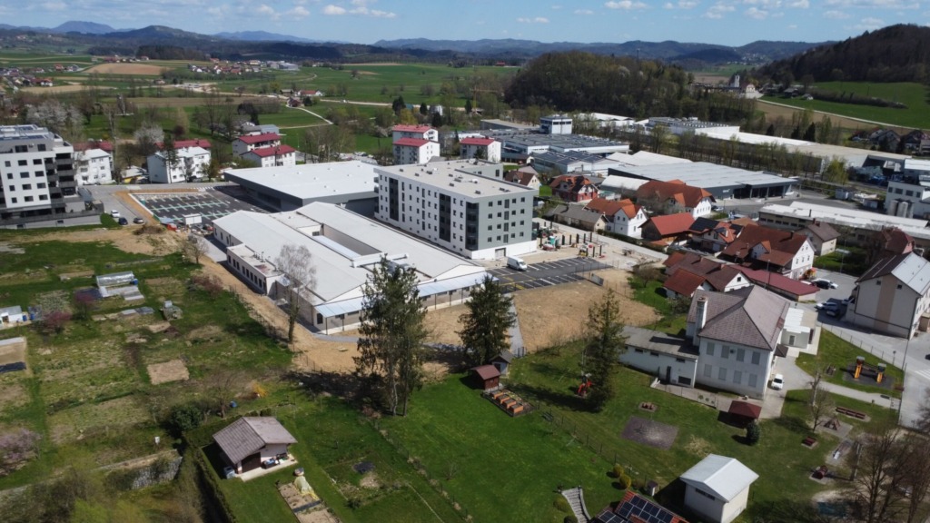 V osrčju Dolenjske bo zraslo 55 novih stanovanj: poglejte, kje in kdaj jih načrtujejo