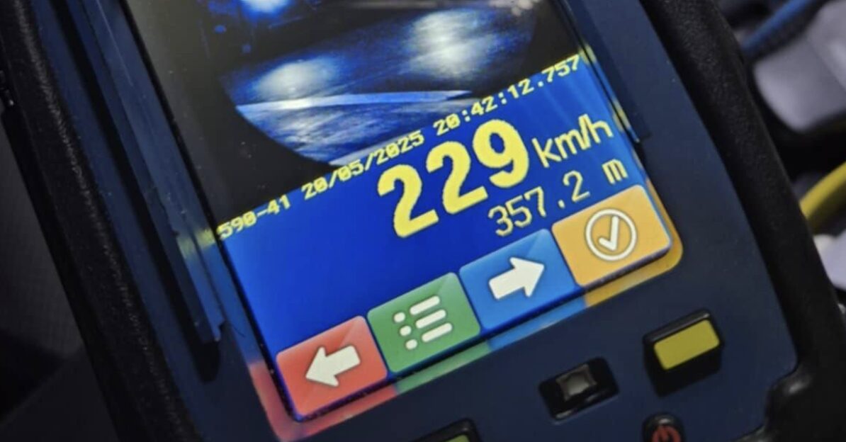 Turški minister za promet divjal 225 km/h in s posnetkom obsodil samega sebe