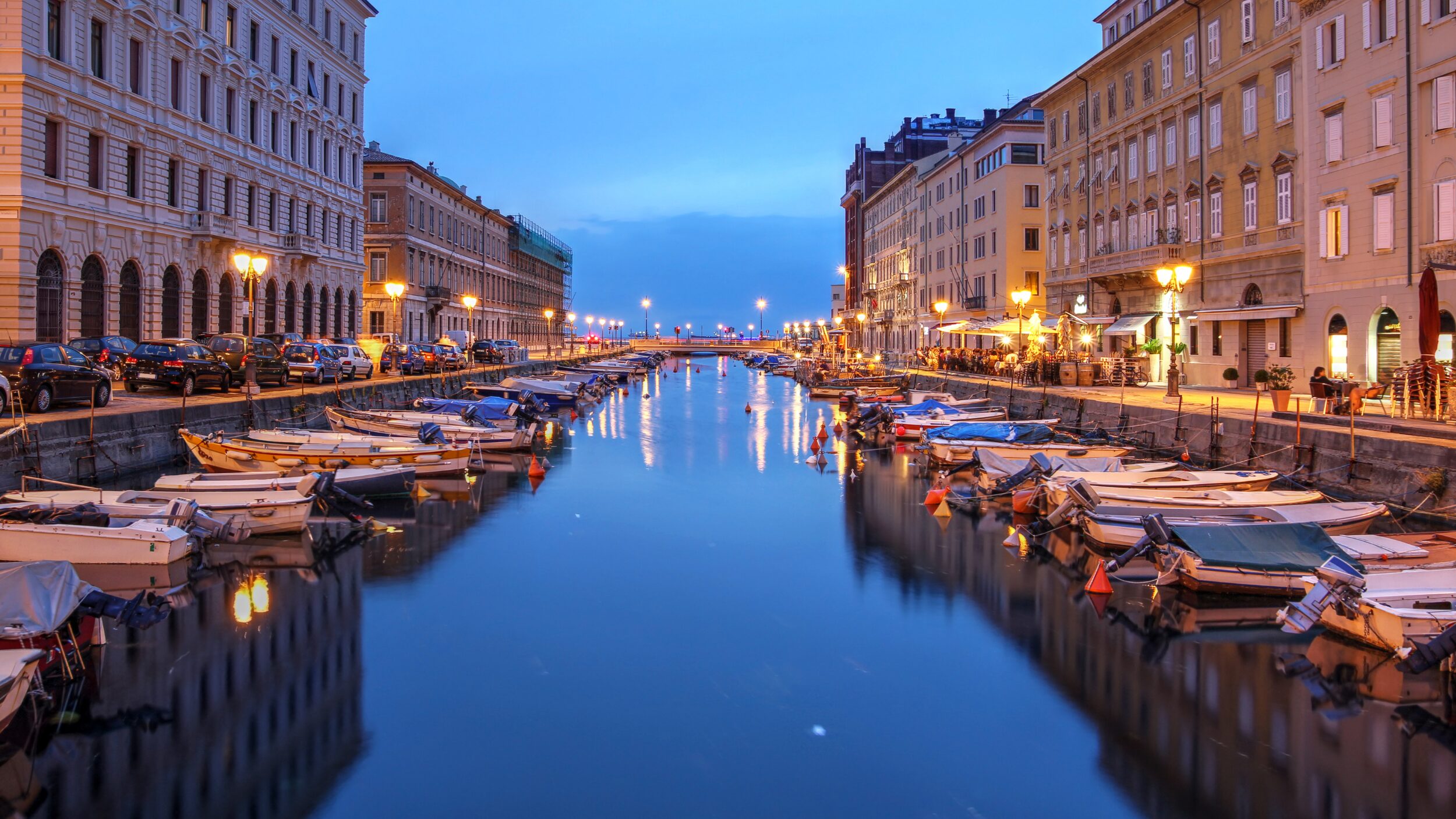 Foto: Trst Vir: Canva - vlak